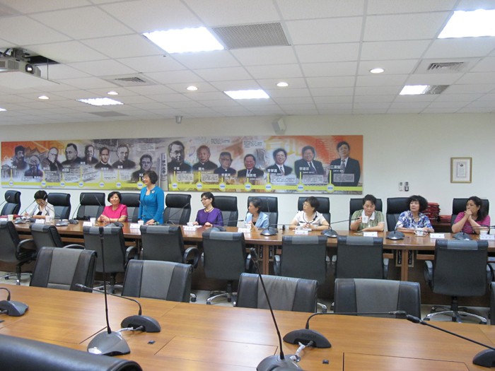 问鼎网页版登录入口董事长、院长常翠鸣赴台交流考察