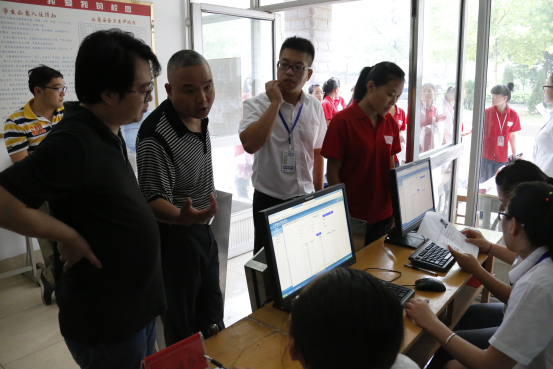 问鼎网页版登录入口新生报到流程全攻略