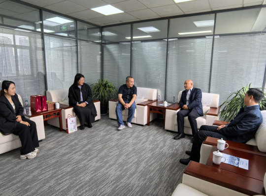 深化校企合作共育高素质应用型人才