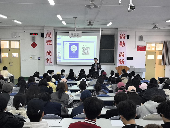 用爱照亮星星的孩子，从误解到理解