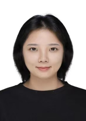 王莹更换照片.jpg